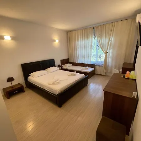 Villa Regal *